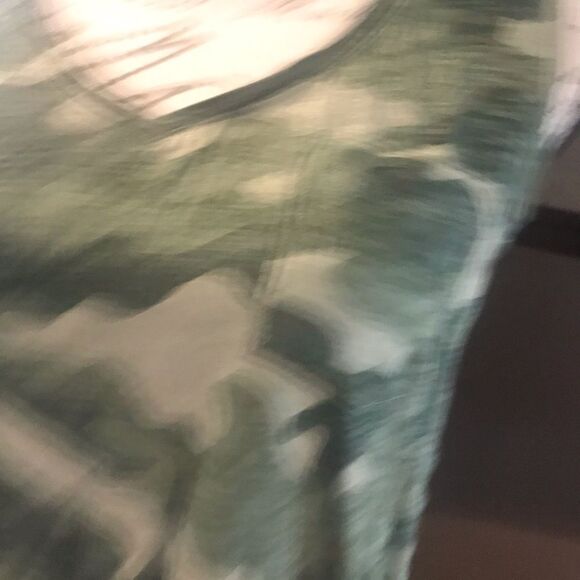 Old Navy Camouflage Tank Top Green Size Medium - Picture 12 of 12